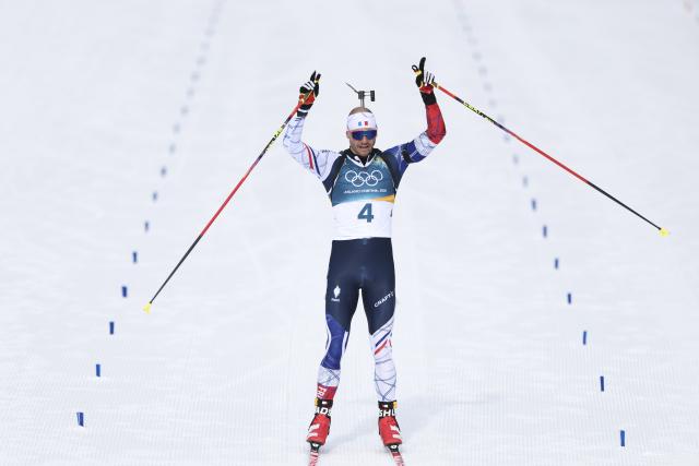 (260215) -- ANTERSELVA, Feb. 15, 2026 (Xinhua) -- Emilien Jacquelin of France celebrates during the biathlon Men's 12.5km Pursuit at the 2026 Milan-Cortina Winter Olympics in Anterselva, Italy, Feb. 15, 2026. (Xinhua/Zhang Tao)