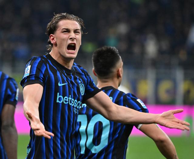 (260215) -- MILAN, Feb. 15, 2026 (Xinhua) -- Inter Milan's Pio Esposito celebrates his goal during a Serie A football match between Inter Milan and Juventus in Milan, Italy, Feb. 14, 2026. (Photo by Alberto Lingria/Xinhua)