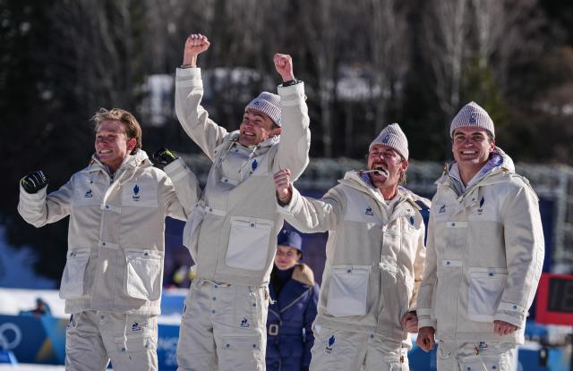 (260215) -- TESERO, Feb. 15, 2026 (Xinhua) -- Silver medalists team France react during the awarding ceremony for the cross-country skiing men's 4X7.5km relay match at the Milan-Cortina 2026 Olympic Winter Games in Tesero, Italy, Feb. 15, 2026. (Xinhua/Peng Ziyang)