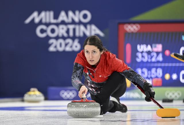 (260215) -- CORTINA D'AMPEZZO, Feb. 15, 2026 (Xinhua) -- Tabitha Peterson of the United States competes during the curling women round robin session 6 match between China and the United States at the 2026 Milan-Cortina Winter Olympics in Cortina, Italy, Feb. 15, 2026. (Xinhua/Lian Yi)