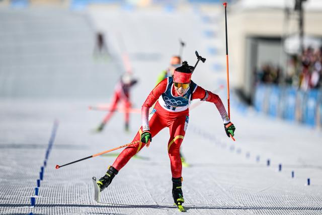 (260215) -- ANTERSELVA), Feb. 15, 2026 (Xinhua) -- Chu Yuanmeng of China competes during the biathlon women's 10km pursuit at the 2026 Milan-Cortina Winter Olympics in Anterselva, Italy, Feb. 15, 2026. (Xinhua/Jiang Han)