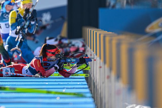 (260215) -- ANTERSELVA), Feb. 15, 2026 (Xinhua) -- Meng Fanqi of China competes during the biathlon women's 10km pursuit at the 2026 Milan-Cortina Winter Olympics in Anterselva, Italy, Feb. 15, 2026. (Xinhua/Jiang Han)