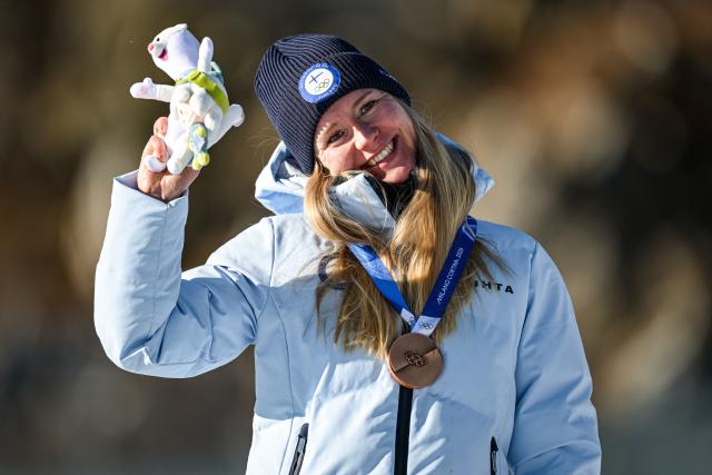 (260215) -- ANTERSELVA), Feb. 15, 2026 (Xinhua) -- Bronze medalist Suvi Minkkinen of Finland celebrates during the awarding ceremony of the biathlon women's 10km pursuit at the 2026 Milan-Cortina Winter Olympics in Anterselva, Italy, Feb. 15, 2026. (Xinhua/Jiang Han)