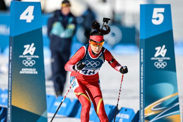 (260215) -- ANTERSELVA), Feb. 15, 2026 (Xinhua) -- Meng Fanqi of China competes during the biathlon women's 10km pursuit at the 2026 Milan-Cortina Winter Olympics in Anterselva, Italy, Feb. 15, 2026. (Xinhua/Jiang Han)
