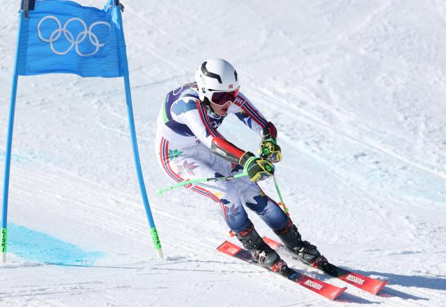 (260215) -- CORTINA D'AMPEZZO, Feb. 15, 2026 (Xinhua) -- Thea Louise Stjernesund of Norway competes during the alpine skiing women's giant slalom run 2 at the Milan-Cortina 2026 Olympic Winter Games in Cortina, Italy, Feb. 15, 2026. (Xinhua/Zhang Chenlin)