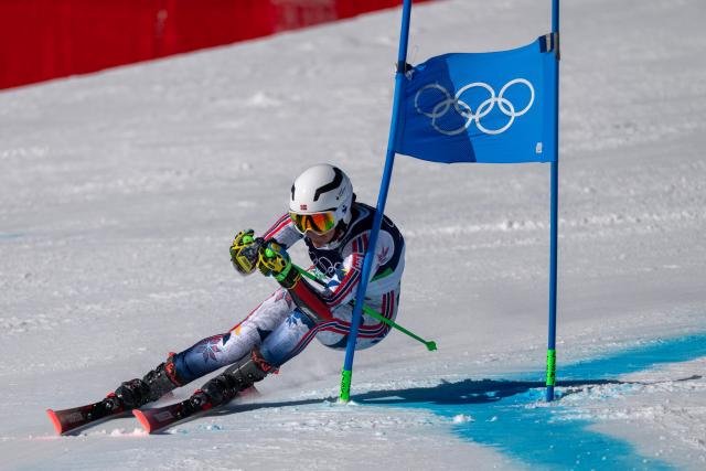 (260215) -- CORTINA D'AMPEZZO, Feb. 15, 2026 (Xinhua) -- Thea Louise Stjernesund of Norway competes during the alpine skiing women's giant slalom run 1 at the Milan-Cortina 2026 Olympic Winter Games in Cortina, Italy, Feb. 15, 2026. (Xinhua/Fei Maohua)