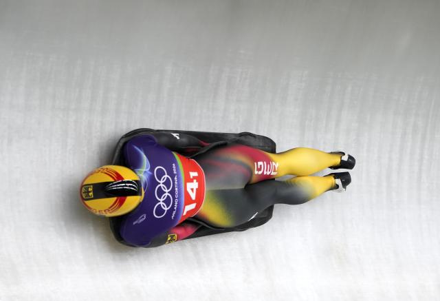 (260215) -- CORTINA D'AMPEZZO, Feb. 15, 2026 (Xinhua) -- Jacqueline Pfeifer of Germany competes during the skeleton mixed team event at the Milan-Cortina 2026 Olympic Winter Games in Cortina, Italy, Feb. 15, 2026. (Xinhua/Li Gang)