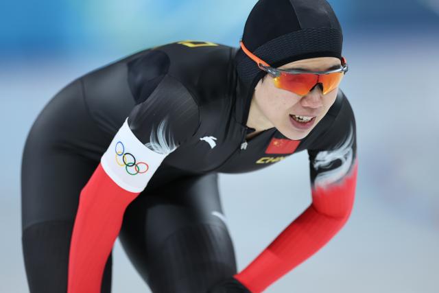 (260215) -- MILAN, Feb. 15, 2026 (Xinhua) -- Tian Ruining of China reacts after the speed skating women's 500m final match at the Milan-Cortina 2026 Olympic Winter Games in Milan, Italy, Feb. 15, 2026. (Xinhua/Li Jing)