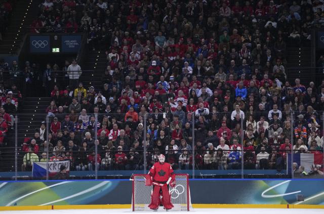 (260215) -- MILAN, Feb. 15, 2026 (Xinhua) -- Jordan Binnington of Canada competes during the ice hockey men's preliminary round group A match between Canada and France at the Milan-Cortina 2026 Olympic Winter Games in Milan, Italy, Feb. 15, 2026. (Xinhua/Tao Xiyi)