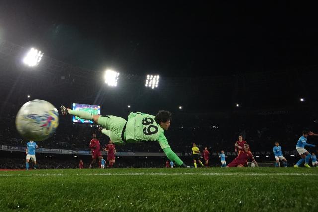 (260216) -- NAPLES, Feb. 16, 2026 (Xinhua) -- Roma's goalkeeper Mile Svilar fails to save Napoli's Santos Alisson's goal during a Serie A soccer match between Napoli and Roma in Naples, Italy, Feb. 15, 2026. (Photo by Alberto Lingria/Xinhua)