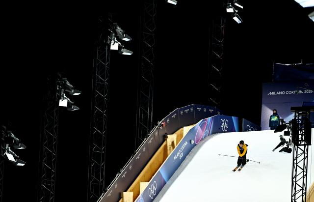 (260216) -- LIVIGNO, Feb. 16, 2026 (Xinhua) -- Tormod Frostad of Norway competes during the freestyle skiing men's big air qualification at the Milan-Cortina 2026 Olympic Winter Games in Livigno, Italy, Feb. 15, 2026. (Xinhua/Zhang Hongxiang)