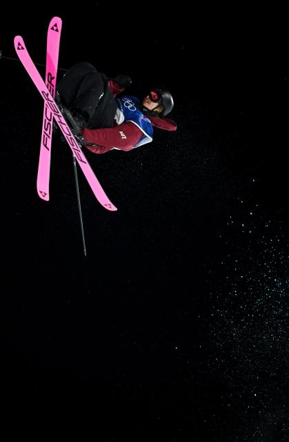 (260216) -- LIVIGNO, Feb. 16, 2026 (Xinhua) -- Julius Forer of Austria competes during the freestyle skiing men's big air qualification at the Milan-Cortina 2026 Olympic Winter Games in Livigno, Italy, Feb. 15, 2026. (Xinhua/Zhang Hongxiang)