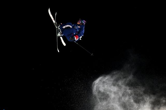 (260216) -- LIVIGNO, Feb. 16, 2026 (Xinhua) -- Mac Forehand of the United States competes during the freestyle skiing men's big air qualification at the Milan-Cortina 2026 Olympic Winter Games in Livigno, Italy, Feb. 15, 2026. (Xinhua/Zhang Hongxiang)