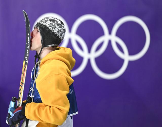 (260216) -- LIVIGNO, Feb. 16, 2026 (Xinhua) -- Tormod Frostad of Norway reacts during the freestyle skiing men's big air qualification at the Milan-Cortina 2026 Olympic Winter Games in Livigno, Italy, Feb. 15, 2026. (Xinhua/Xia Yifang)