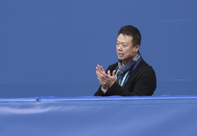 (260216) -- MILAN, Feb. 16, 2026 (Xinhua) -- Zhao Hongbo, coach of Sui Wenjing and Han Cong of China, is seen during the figure skating pair skating short program match at the Milan-Cortina 2026 Olympic Winter Games in Milan, Italy, Feb. 15, 2026. (Xinhua/Li Ming)