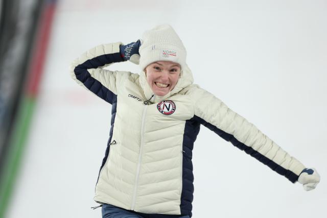 (260216) -- PREDAZZO, Feb. 16, 2026 (Xinhua) -- Silver medallist Norway's Eirin Maria Kvandal celebrates at the awarding ceremony of ski jumping women's large hill individual event at the Milan-Cortina 2026 Olympic Winter Games in Predazzo, Italy, Feb. 15, 2026. (Xinhua/Huang Wei)