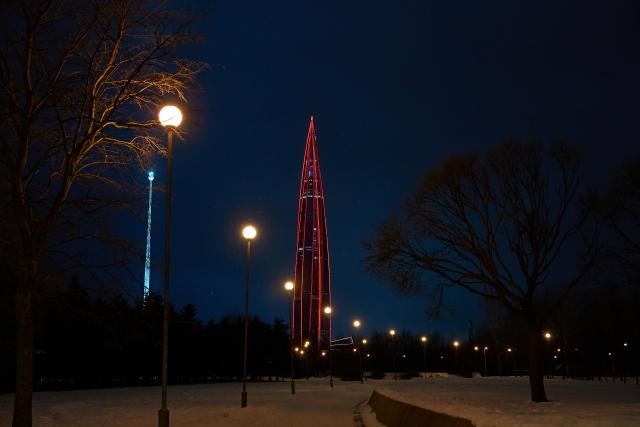 (260216) -- ST. PETERSBURG, Feb. 16, 2026 (Xinhua) -- This photo taken on Feb. 15, 2026 shows Lakhta Center, the tallest building in Russia, illuminated in "China red" to celebrate the Chinese New Year in St. Petersburg, Russia. (Photo by Guo Feizhou/Xinhua)