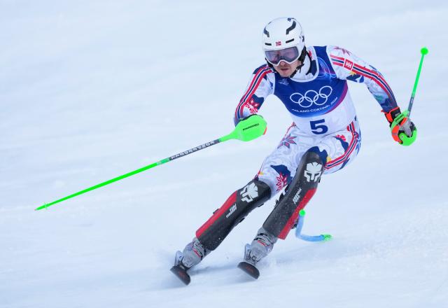 (260216) -- BORMIO, Feb. 16, 2026 (Xinhua) -- Henrik Kristoffersen of Norway competes during the alpine skiing men's slalom event at the Milan-Cortina 2026 Olympic Winter Games in Bormio, Italy, Feb. 16, 2026. (Xinhua/Hu Huhu)