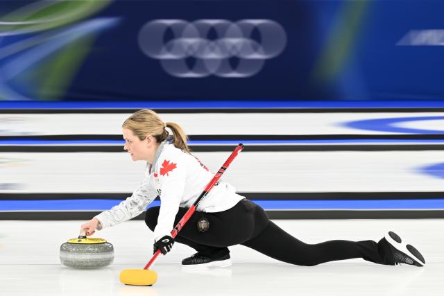 (260216) -- CORTINA D'AMPEZZO, Feb. 16, 2026 (Xinhua) -- Tracy Fleury of Canada competes during the curling women round robin session 7 match between China and Canada at the 2026 Milan-Cortina Winter Olympics in Cortina, Italy, Feb. 16, 2026. (Xinhua/Lian Yi)
