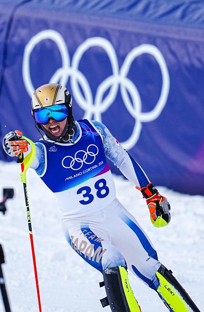 (260216) -- BORMIO, Feb. 16, 2026 (Xinhua) -- Aihara Shiro of Japan reacts after the alpine skiing men's slalom event at the Milan-Cortina 2026 Olympic Winter Games in Bormio, Italy, Feb. 16, 2026. (Xinhua/Yan Linyun)