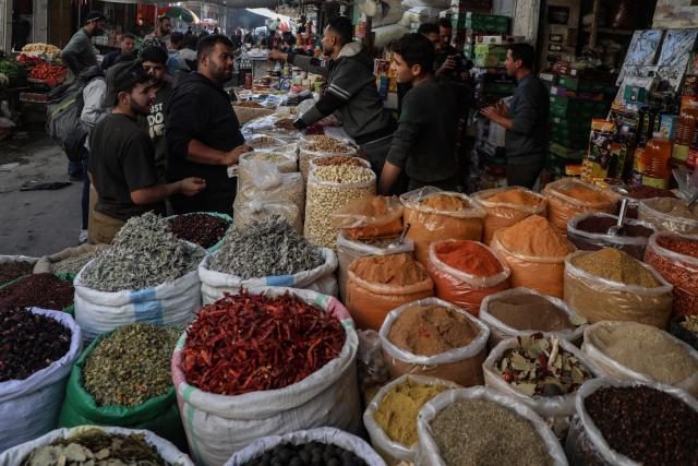 (260216) -- GAZA CITY, Feb. 16, 2026 (Xinhua) -- Palestinians shop inside a market in the Gaza City ahead of Ramadan, on Feb. 16, 2026. (Photo by Rizek Abdeljawad/Xinhua)