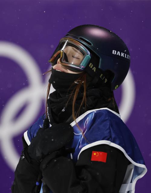 (260216) -- LIVIGNO, Feb. 16, 2026 (Xinhua) -- Liu Mengting of China waits for her score during the freestyle skiing women's freeski big air final at the Milan-Cortina 2026 Olympic Winter Games in Livigno, Italy, Feb. 16, 2026. (Xinhua/Wang Peng)