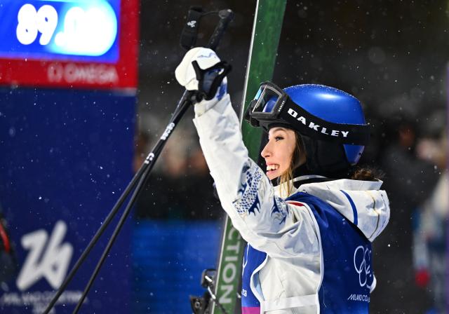 (260216) -- LIVIGNO, Feb. 16, 2026 (Xinhua) -- Gu Ailing of China celebrates during the freestyle skiing women's freeski big air final at the Milan-Cortina 2026 Olympic Winter Games in Livigno, Italy, Feb. 16, 2026. (Xinhua/Zhang Hongxiang)