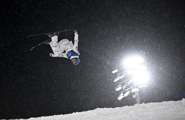 (260216) -- LIVIGNO, Feb. 16, 2026 (Xinhua) -- Gu Ailing of China competes during the freestyle skiing women's freeski big air final at the Milan-Cortina 2026 Olympic Winter Games in Livigno, Italy, Feb. 16, 2026. (Xinhua/Xia Yifang)