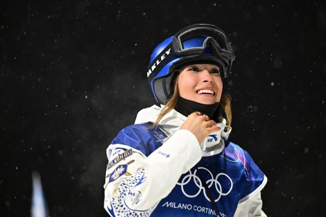 (260216) -- LIVIGNO, Feb. 16, 2026 (Xinhua) -- Gu Ailing of China reacts during the freestyle skiing women's freeski big air final at the Milan-Cortina 2026 Olympic Winter Games in Livigno, Italy, Feb. 16, 2026. (Xinhua/Zhang Hongxiang)