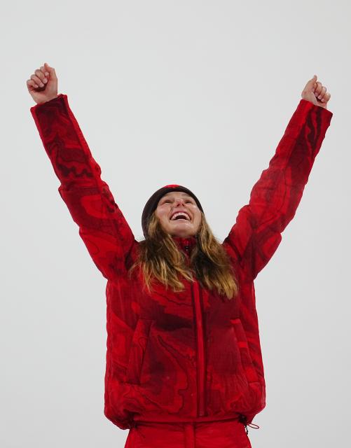 (260216) -- LIVIGNO, Feb. 16, 2026 (Xinhua) -- Gold medalist Megan Oldham of Canada celebrates during the awarding ceremony of the freestyle skiing women's freeski big air event at the Milan-Cortina 2026 Olympic Winter Games in Livigno, Italy, Feb. 16, 2026. (Xinhua/Hu Chao)