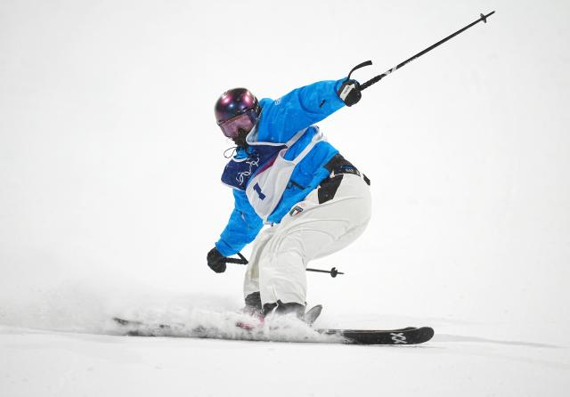 (260216) -- LIVIGNO, Feb. 16, 2026 (Xinhua) -- Flora Tabanelli of Italy competes during the freestyle skiing women's freeski big air final at the Milan-Cortina 2026 Olympic Winter Games in Livigno, Italy, Feb. 16, 2026. (Xinhua/Hu Chao)