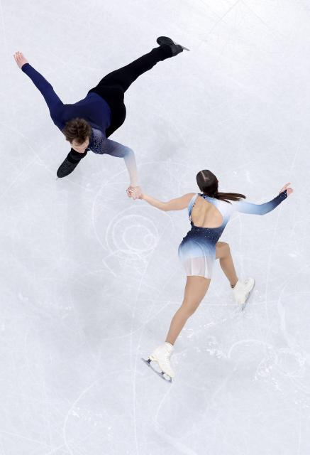 (260217) -- MILAN, Feb. 17, 2026 (Xinhua) -- Maria Pavlova/Alexei Sviatchenko of Hungary compete during the free skating of Figure Skating Pair Skating at the Milan-Cortina 2026 Olympic Winter Games in Milan, Italy, Feb. 16, 2026. (Xinhua/Li Ming)