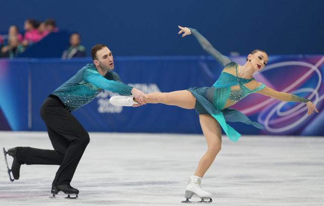 (260217) -- MILAN, Feb. 17, 2026 (Xinhua) -- Anastasiia Metelkina/Luka Berulava of Georgia compete during the free skating of Figure Skating Pair Skating at the Milan-Cortina 2026 Olympic Winter Games in Milan, Italy, Feb. 16, 2026. (Xinhua/Xue Yuge)