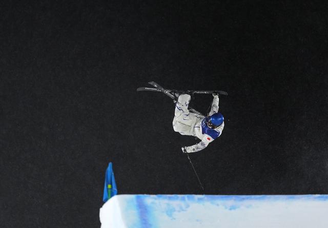 (260217) -- LIVIGNO, Feb. 17, 2026 (Xinhua) -- Gu Ailing of China competes during the freestyle skiing women's freeski big air final at the Milan-Cortina 2026 Olympic Winter Games in Livigno, Italy, Feb. 16, 2026. (Xinhua/Wu Huiwo)