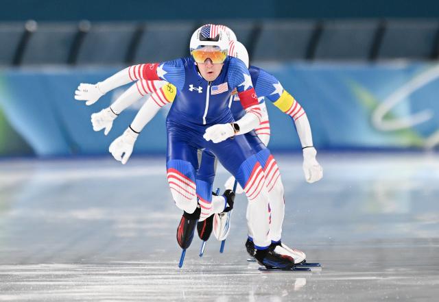 (260217) -- MILAN, Feb. 17, 2026 (Xinhua) -- Casey Dawson, Emery Lehman, Ethan Cepuran of the United States compete during the speed skating men's team pursuit semifinal between China and the United States at the Milan-Cortina 2026 Olympic Winter Games in Milan, Italy, Feb. 17, 2026. (Xinhua/Wu Wei)