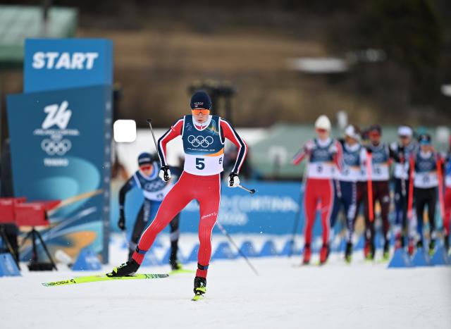(260217) -- TESERO, Feb. 17, 2026 (Xinhua) -- Jens Luraas Oftebro of Norway competes during the cross-country event of Nordic Combined Individual Gundersen Large Hill/10km at the Milan-Cortina 2026 Olympic Winter Games in Tesero, Italy, Feb. 17, 2026. (Xinhua/He Canling)