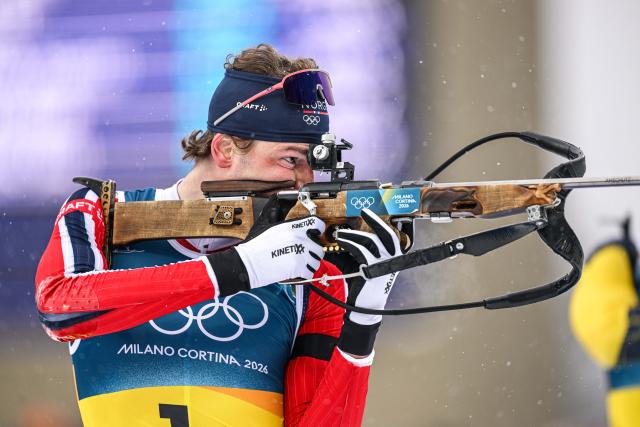 (260217) -- ANTERSELVA, Feb. 17, 2026 (Xinhua) -- Sturla Holm Laegreid of Norway competes during the biathlon men's 4x7.5km relay at the 2026 Milan-Cortina Winter Olympics in Anterselva, Italy, Feb. 17, 2026. (Xinhua/Jiang Han)