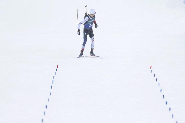 (260217) -- ANTERSELVA, Feb. 17, 2026 (Xinhua) -- Eric Perrot of France looks back during the biathlon men's 4x7.5km relay at the 2026 Milan-Cortina Winter Olympics in Anterselva, Italy, Feb. 17, 2026. (Xinhua/Zhang Tao)