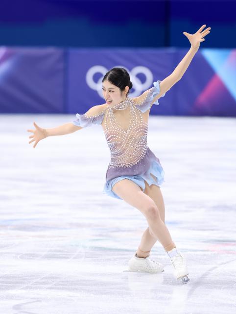 (260217) -- MILAN, Feb. 17, 2026 (Xinhua) -- Lee Haein of South Korea competes during the short program match of figure skating women single skating at the Milan-Cortina 2026 Olympic Winter Games in Milan, Italy, Feb. 17, 2026. (Xinhua/Chen Yichen)