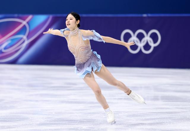 (260217) -- MILAN, Feb. 17, 2026 (Xinhua) -- Lee Haein of South Korea competes during the short program match of figure skating women single skating at the Milan-Cortina 2026 Olympic Winter Games in Milan, Italy, Feb. 17, 2026. (Xinhua/Chen Yichen)