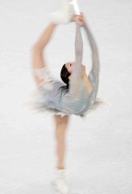 (260217) -- MILAN, Feb. 17, 2026 (Xinhua) -- Shin Jia of South Korea competes during the short program match of figure skating women single skating at the Milan-Cortina 2026 Olympic Winter Games in Milan, Italy, Feb. 17, 2026. (Xinhua/Xue Yuge)