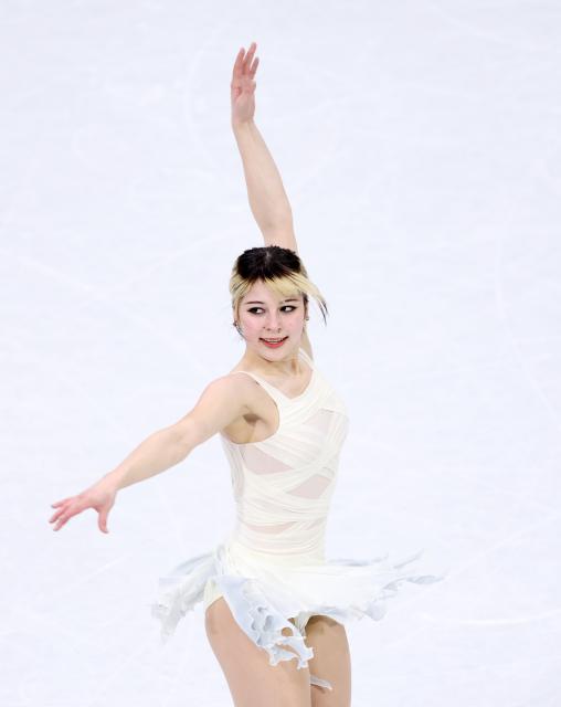 (260217) -- MILAN, Feb. 17, 2026 (Xinhua) -- Alysa Liu of the United States competes during the short program match of figure skating women single skating at the Milan-Cortina 2026 Olympic Winter Games in Milan, Italy, Feb. 17, 2026. (Xinhua/Chen Yichen)