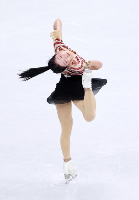 (260217) -- MILAN, Feb. 17, 2026 (Xinhua) -- Nakai Ami of Japan competes during the short program match of figure skating women single skating at the Milan-Cortina 2026 Olympic Winter Games in Milan, Italy, Feb. 17, 2026. (Xinhua/Chen Yichen)