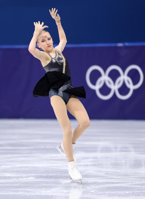 (260217) -- MILAN, Feb. 17, 2026 (Xinhua) -- Iida Karhunen of Finland competes during the short program match of figure skating women single skating at the Milan-Cortina 2026 Olympic Winter Games in Milan, Italy, Feb. 17, 2026. (Xinhua/Chen Yichen)