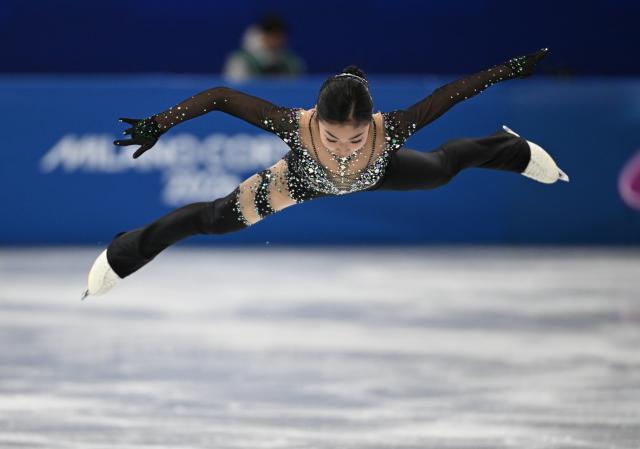 (260217) -- MILAN, Feb. 17, 2026 (Xinhua) -- Zhang Ruiyang of China competes during the short program match of figure skating women single skating at the Milan-Cortina 2026 Olympic Winter Games in Milan, Italy, Feb. 17, 2026. (Xinhua/Cheng Min)