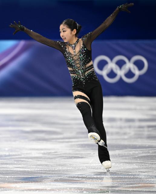 (260217) -- MILAN, Feb. 17, 2026 (Xinhua) -- Zhang Ruiyang of China competes during the short program match of figure skating women single skating at the Milan-Cortina 2026 Olympic Winter Games in Milan, Italy, Feb. 17, 2026. (Xinhua/Cheng Min)