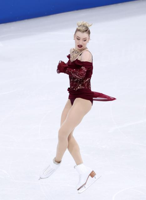 (260217) -- MILAN, Feb. 17, 2026 (Xinhua) -- Amber Glenn of the United States competes during the short program match of figure skating women single skating at the Milan-Cortina 2026 Olympic Winter Games in Milan, Italy, Feb. 17, 2026. (Xinhua/Chen Yichen)