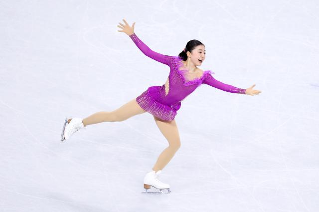 (260217) -- MILAN, Feb. 17, 2026 (Xinhua) -- Chiba Mone of Japan competes during the short program match of figure skating women single skating at the Milan-Cortina 2026 Olympic Winter Games in Milan, Italy, Feb. 17, 2026. (Xinhua/Chen Yichen)
