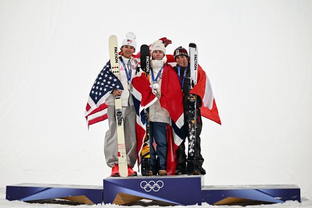 (260218) -- LIVIGNO, Feb. 18, 2026 (Xinhua) -- Gold medalist Tormod Frostad (C) of Norway, silver medalist Mac Forehand (L) of the United States and bronze medalist Matej Svancer of Austria celebrate on the podium during the victory ceremony for Freestyle Skiing Men's Freeski Big Air at the Milan-Cortina 2026 Olympic Winter Games in Livigno, Italy, Feb. 17, 2026. (Xinhua/Zhang Hongxiang)