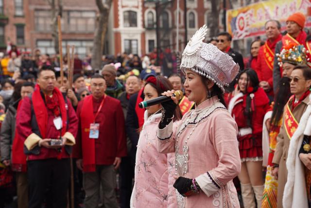 (260218) -- NEW YORK, Feb. 18, 2026 (Xinhua) -- A singer performs during a celebration marking the Chinese New Year at Chinatown in New York, the United States, Feb. 17, 2026. A celebration marking the Chinese New Year was held here on Tuesday, attracting thousands with firecrackers, dragon and lion dances and other performances. (Xinhua/Zhang Fengguo)